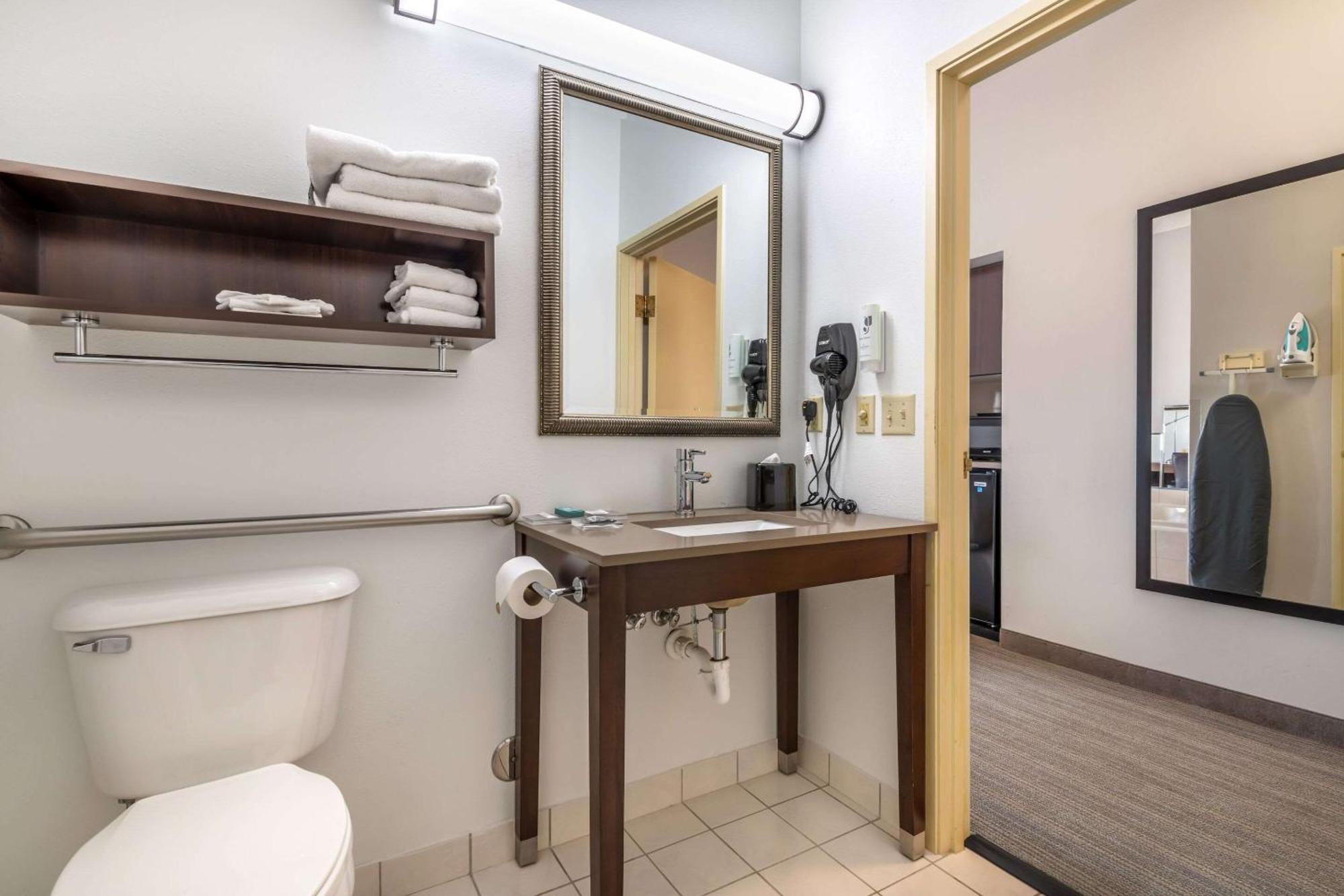 Country Inn & Suites By Radisson, Watertown, Sd Экстерьер фото